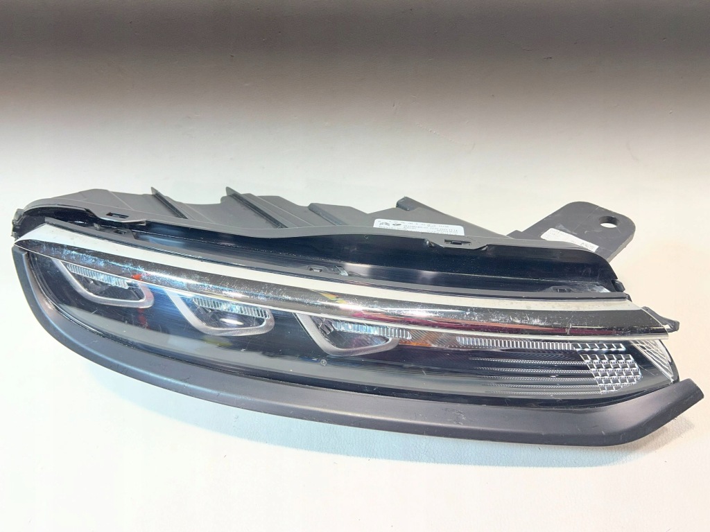 Купити Фара led протитуманна фара перед правий citroen c3 3 рестайлінг  20- 9833480480