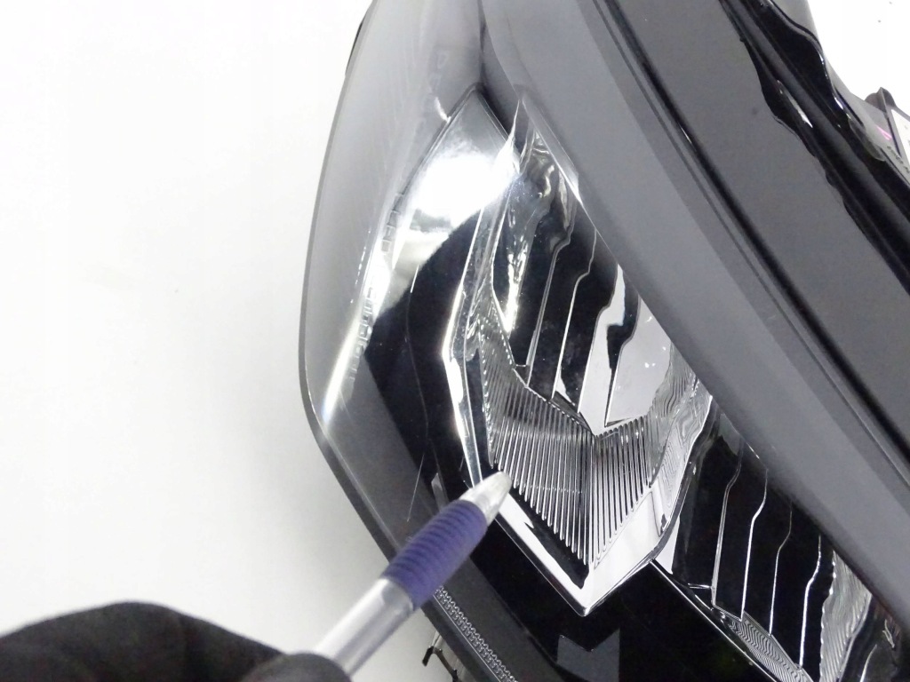 Фара перед передня правий peugeot 2008 208 2 2 19-23 full led Ціна