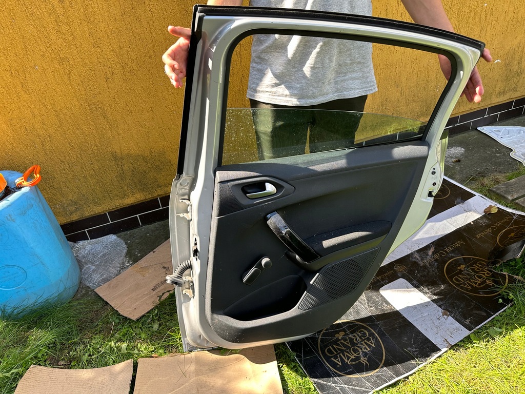 фото №6, Peugeot 208 двері задні праве