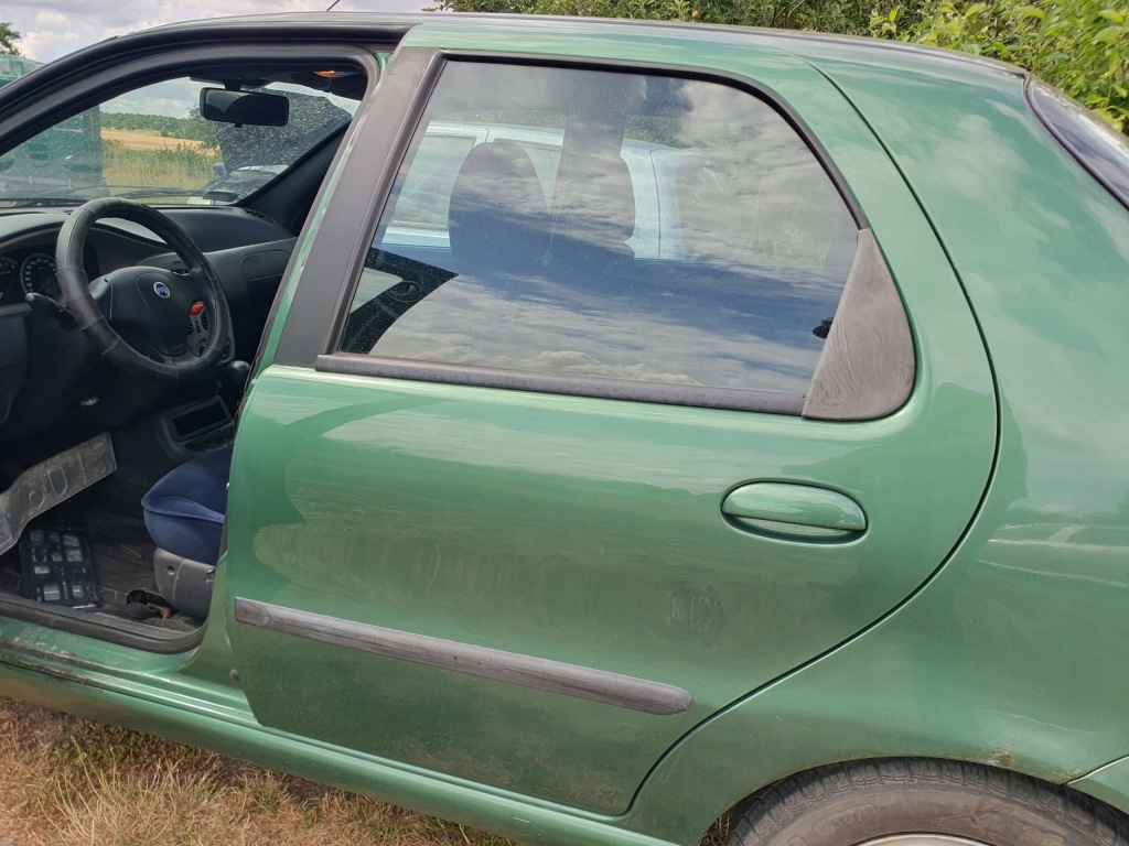 Зеркало левая электрический fiat albea 03r lak verde isola 307 1.2 benz с Разборки