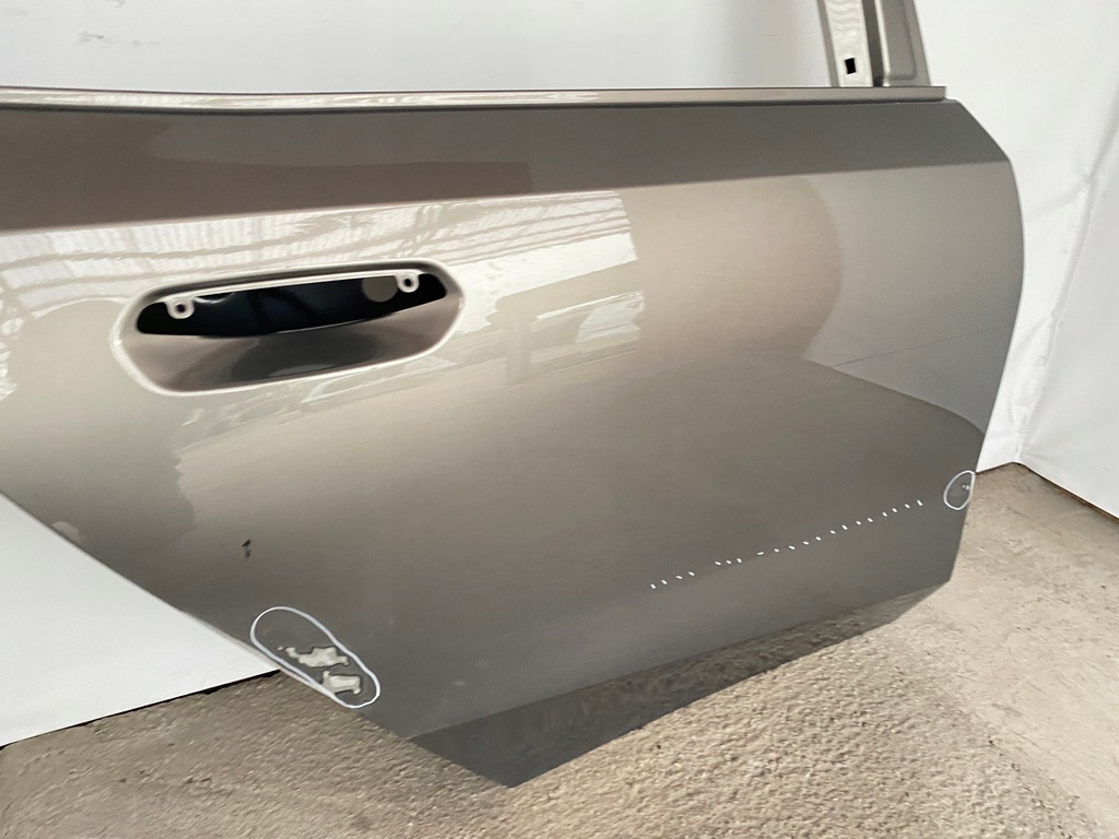 фото №6, Bmw 5 g61 kombi 2023r- дверь задняя правое задние poznań ==giełda==