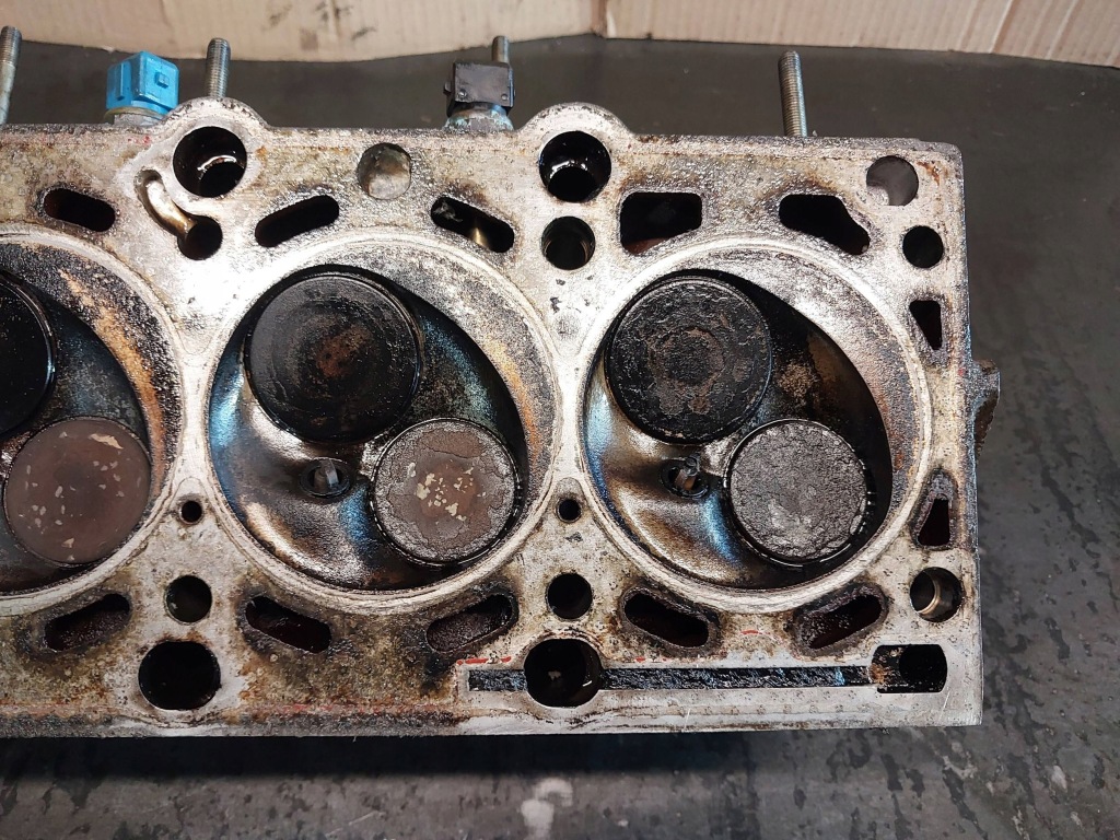 Головка двигуна bmw 3 e36 318i m40b18 184e1 1727459 Доставка