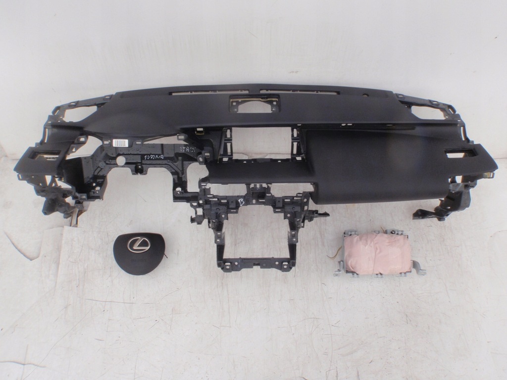 фото №5, Lexus rc приборная панель приборная панель консоль подушки безопасности ремни