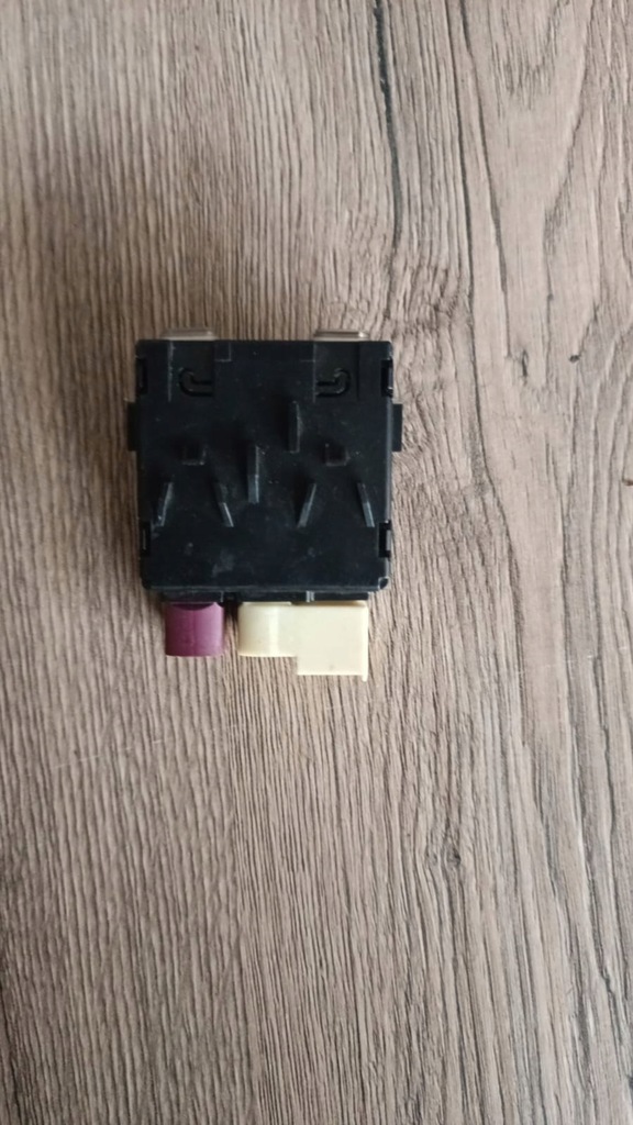 фото №1, Idealny панель port usb c x2 mercedes w206 w232 1