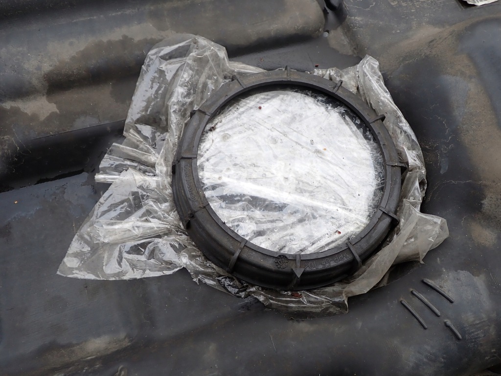 фото №3, Бак топлива bak renault espace iv 8200008544