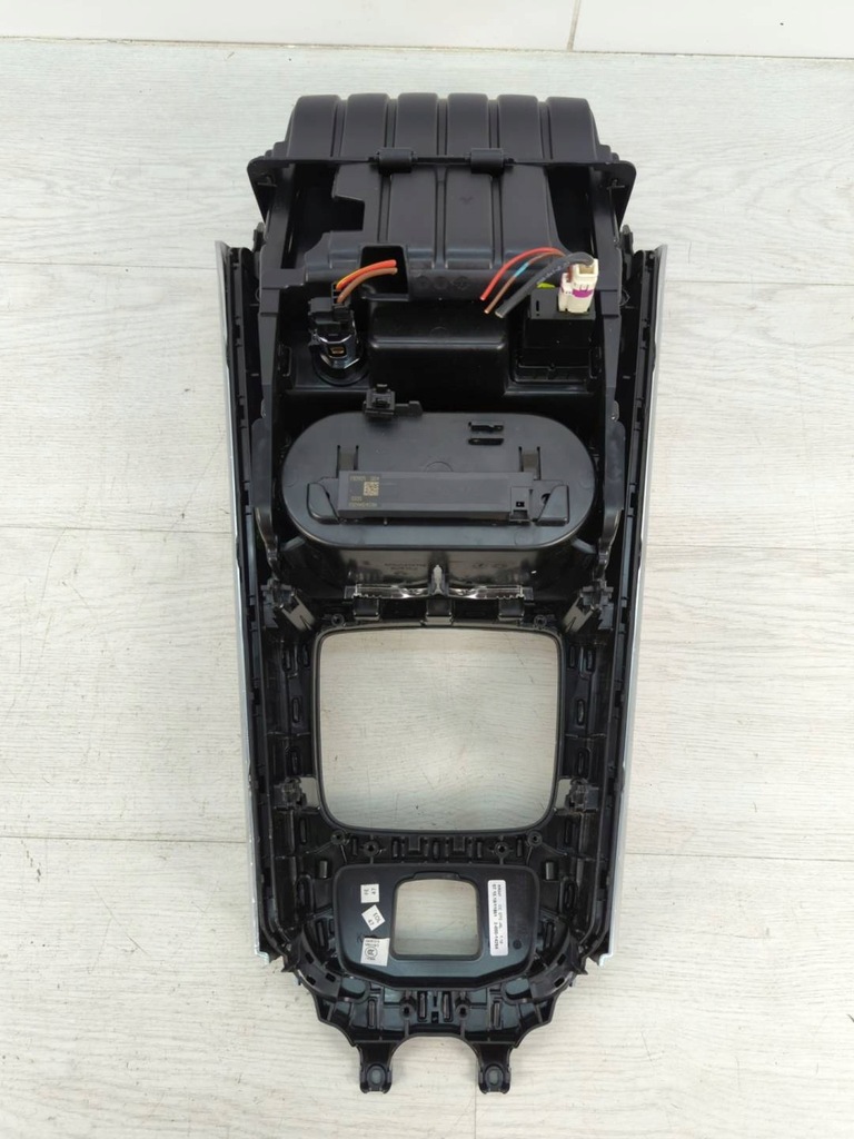 фото №11, Туннель средний mercedes-benz b w247 2019 a2476806903