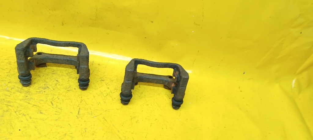 фото №8, Скоба супорт p/l задня zafira a 99095r lucas