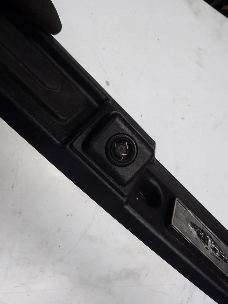 фото №2, Накладка подсветка регистрационного камера renault arkana