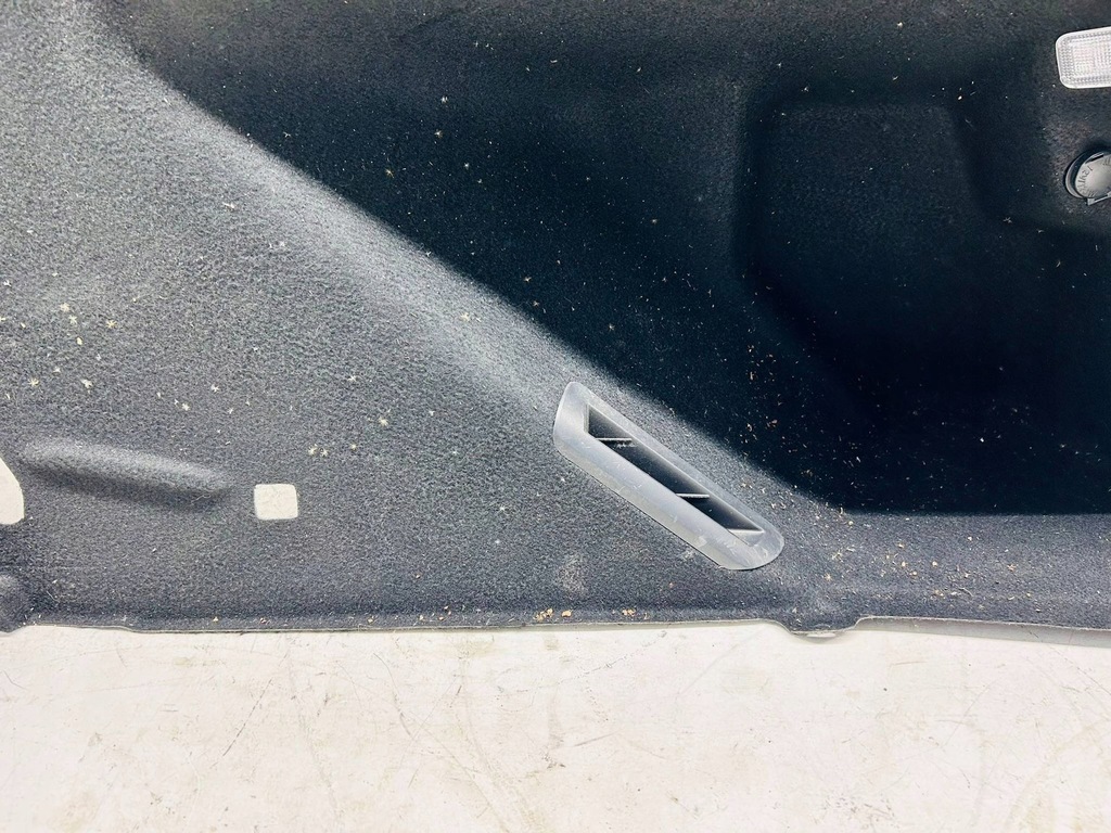 фото №8, Corolla e21 kombi 1.8h обшивка обивка багажника правая правый