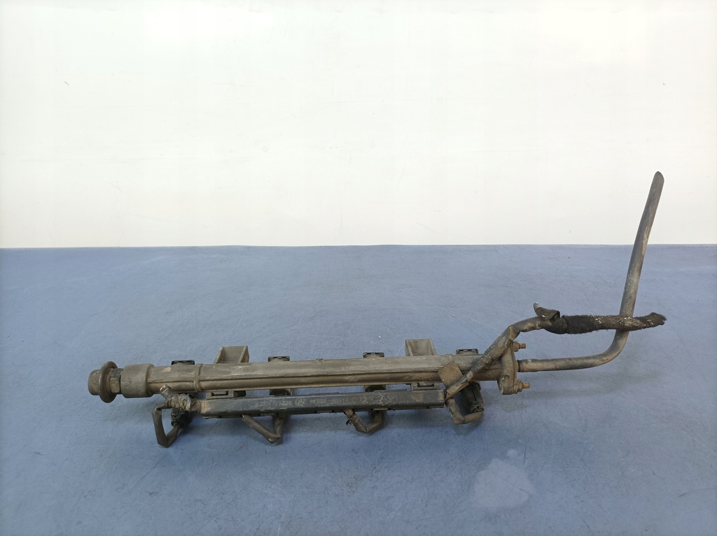 фото №1, Hyundai tucson i 2.0b молдинг питающая 2d130