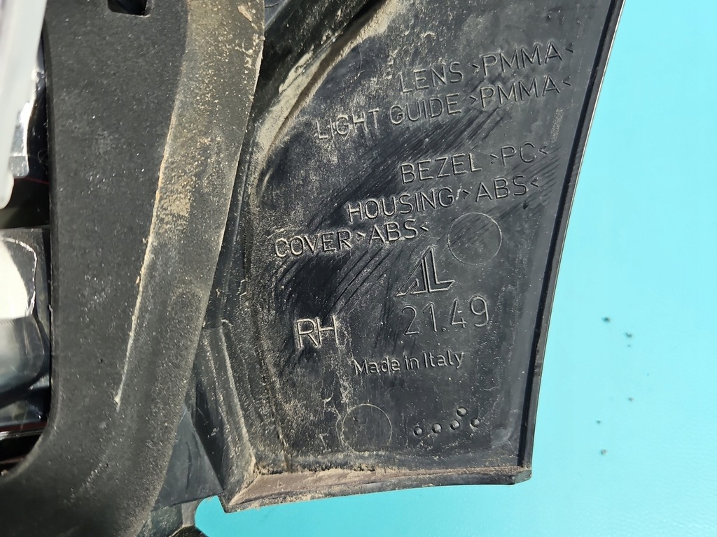 фото №13, Лампа задняя правая volvo v60 i lift led 13-18 оригинальный номер