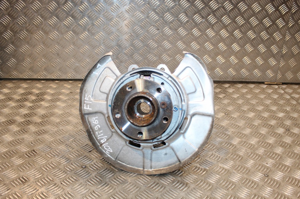 Купити Bmw f15 f16 поворотний кулак ступиця задній ліва 6877217