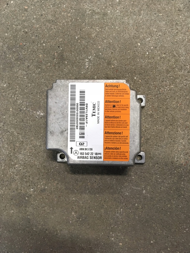 Купити Mercedes-benz оригінальний номер a1635422218