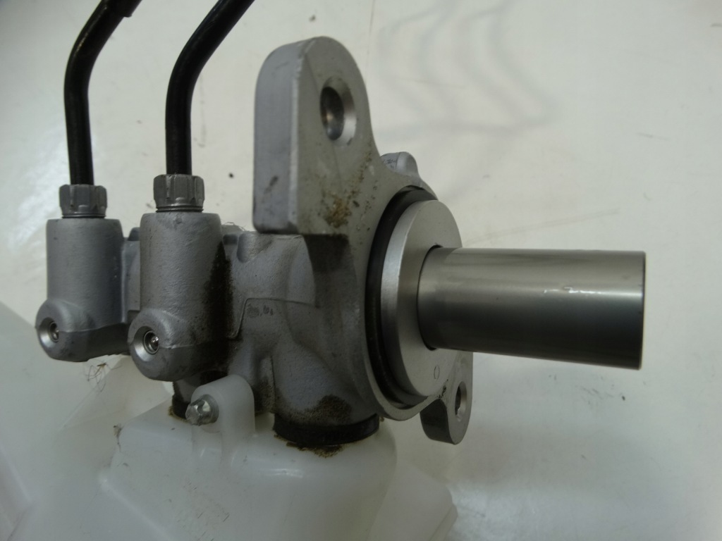 Насос гальмівна бачок citroen c4 3 1.5hdi 28.307km 2020r.- a005p990 Недорого