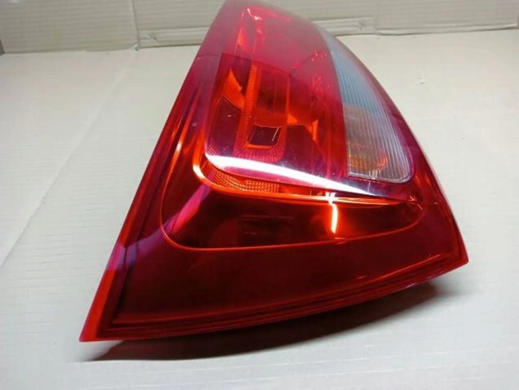 фото №4, Audi a1 8x лампа задняя задняя левая 5 дверь