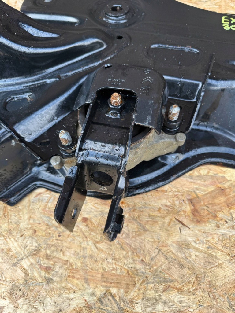 фото №9, Подрамник передние рычаги комплект peugeot expert 30012400