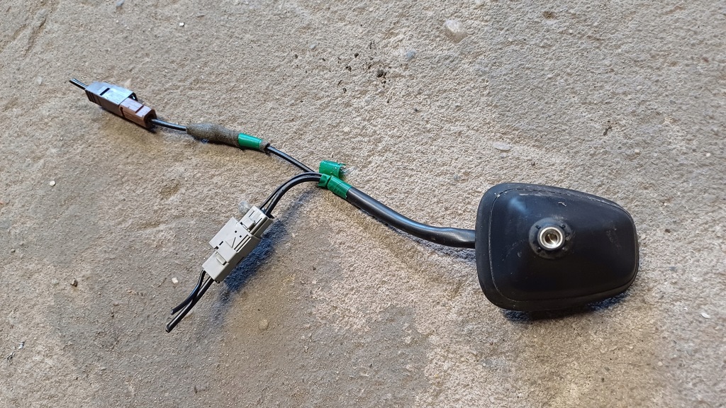 фото №1, Nissan micra k14 антена