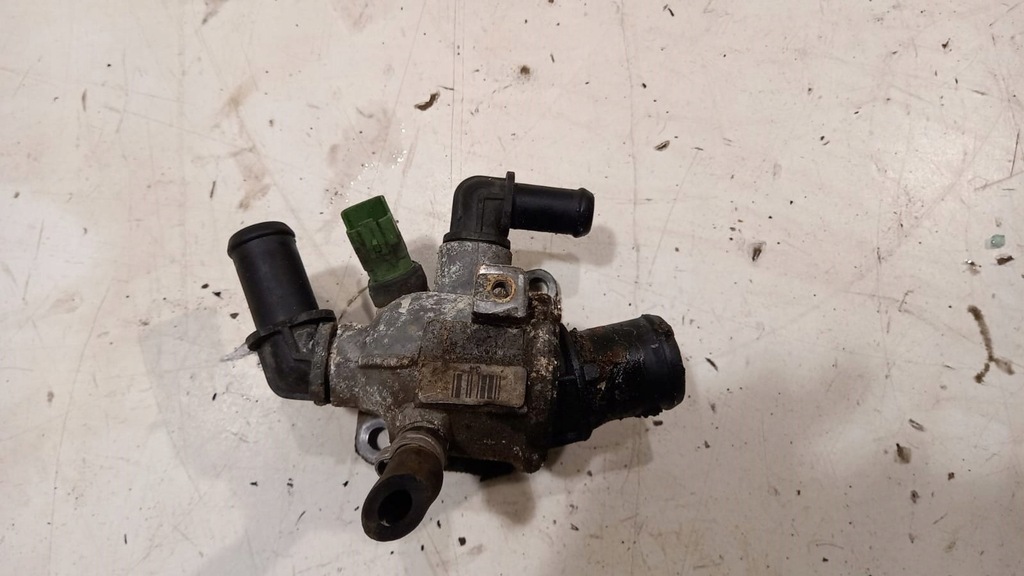 фото №1, Fiat grande punto 1.3 m-jet 05-09 rok корпус термостата !!!