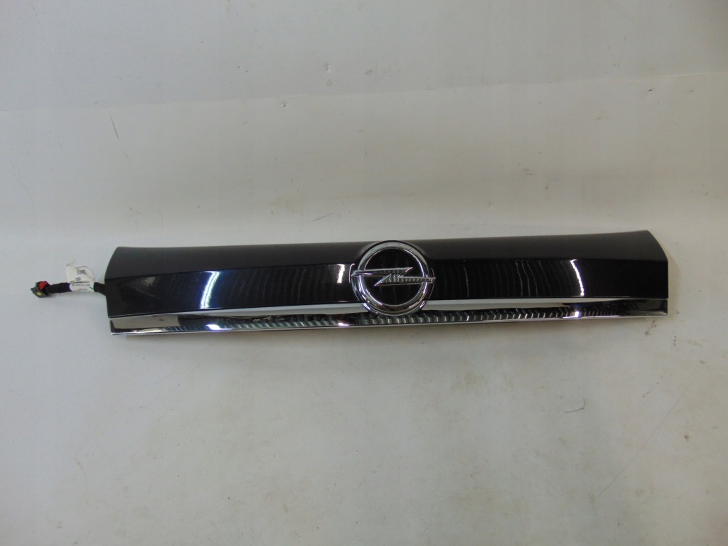 Купити Opel mokka накладка молдинг кришки задній 95093281