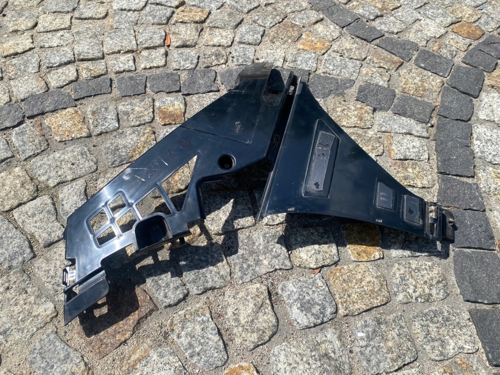 Mercedes 118 cla amg направляющая бампера правый перед 1188853601 оригинал Доставка