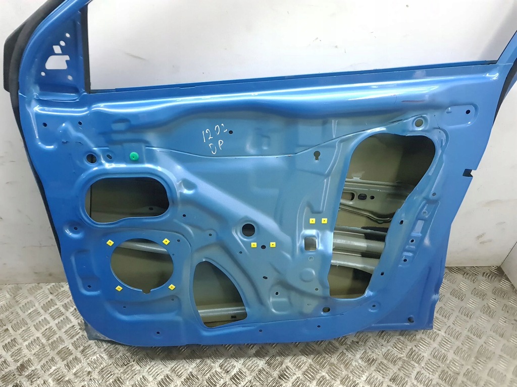 фото №13, Hyundai kona i 2019 правая сторона дверь передние