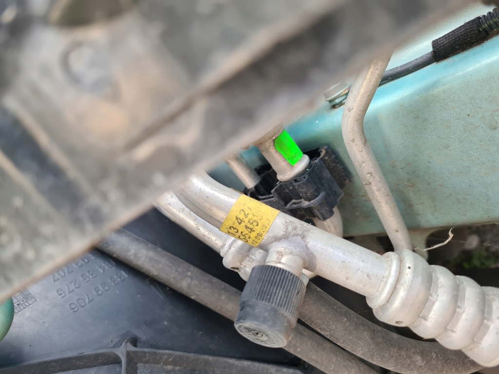 Шланг трубки кондиціонера opel corsa e 1.4 turbo Недорого