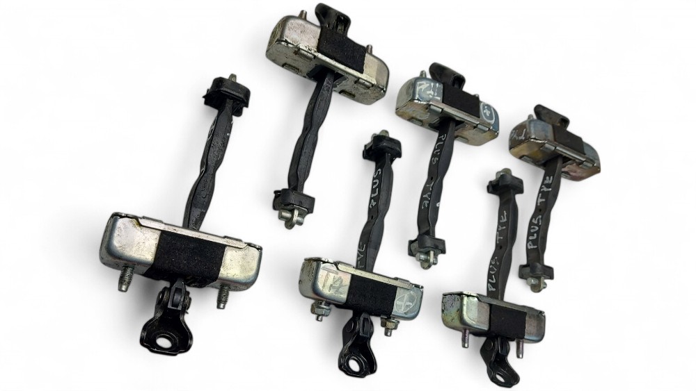 фото №1, Toyota prius + plus 12-20 обмежувач двері задніх задня задній