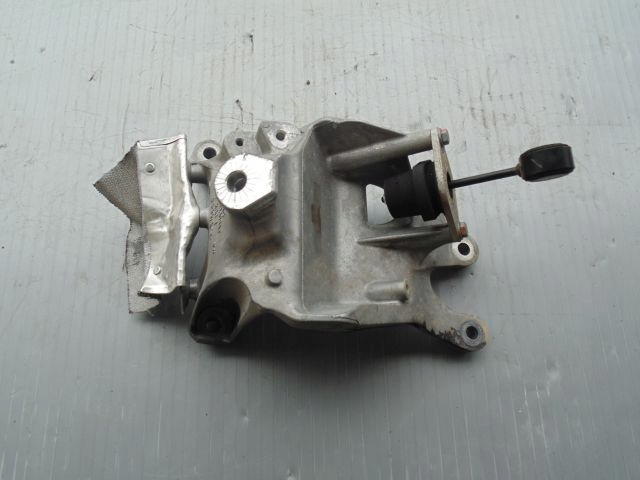 фото №1, Кронштейн двигателя audi q7 4m0 4m0199308at