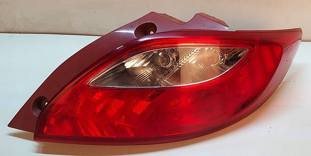 фото №1, Лампа задняя задняя правая mazda 2 de 07-10 d65151150