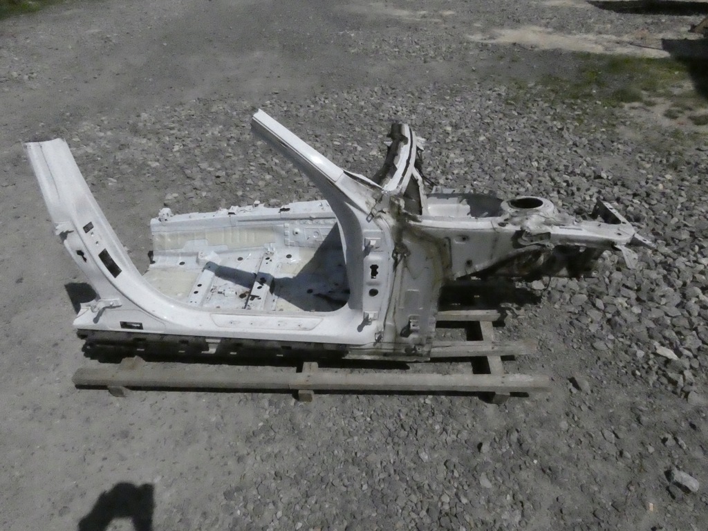 фото №1, Bmw f30 f31 чверть правий перед блок двигуна лонжерон