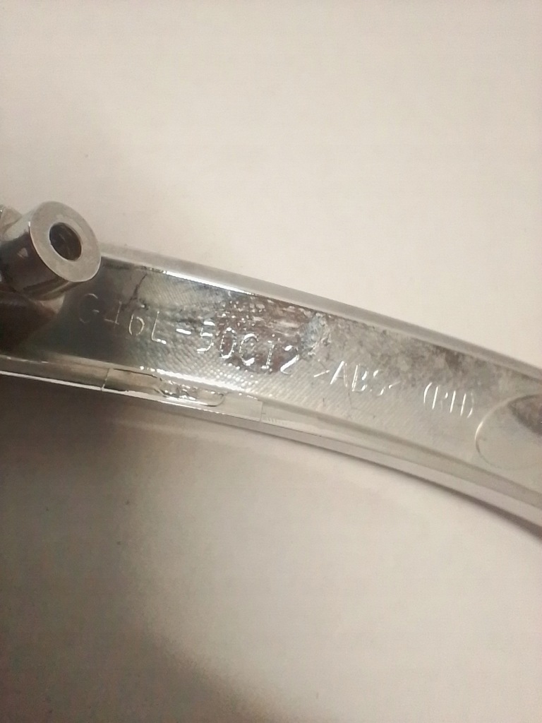 фото №9, Молдинг хром бампера перед правий mazda 6 gj