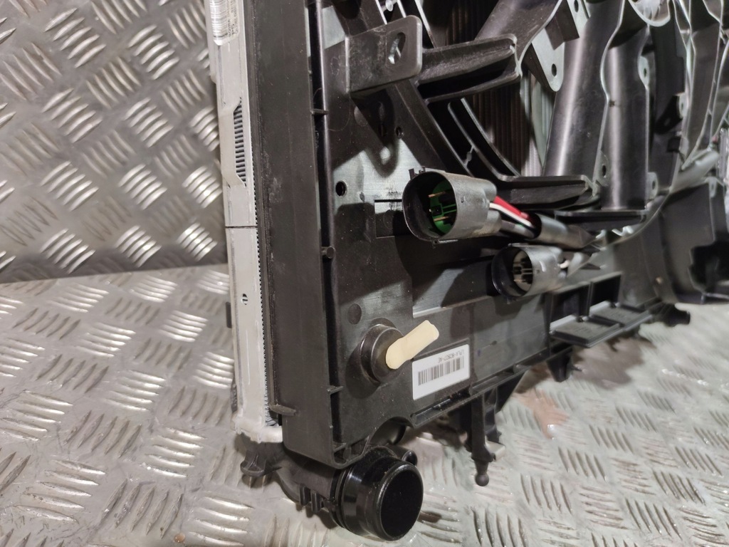 фото №3, Land rover range rover sport l494 2020 радиатор / комплект