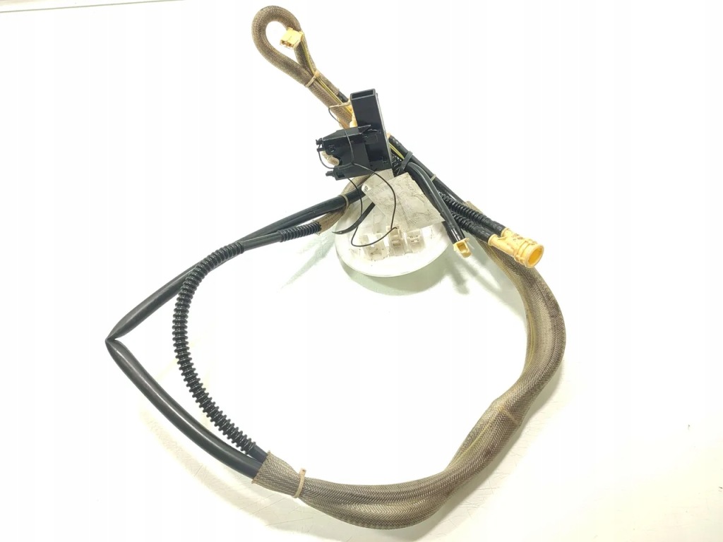 Volvo xc90 датчик рівня пального d5 awd дизель 136kw 185 hp 2010 задній suv Ціна