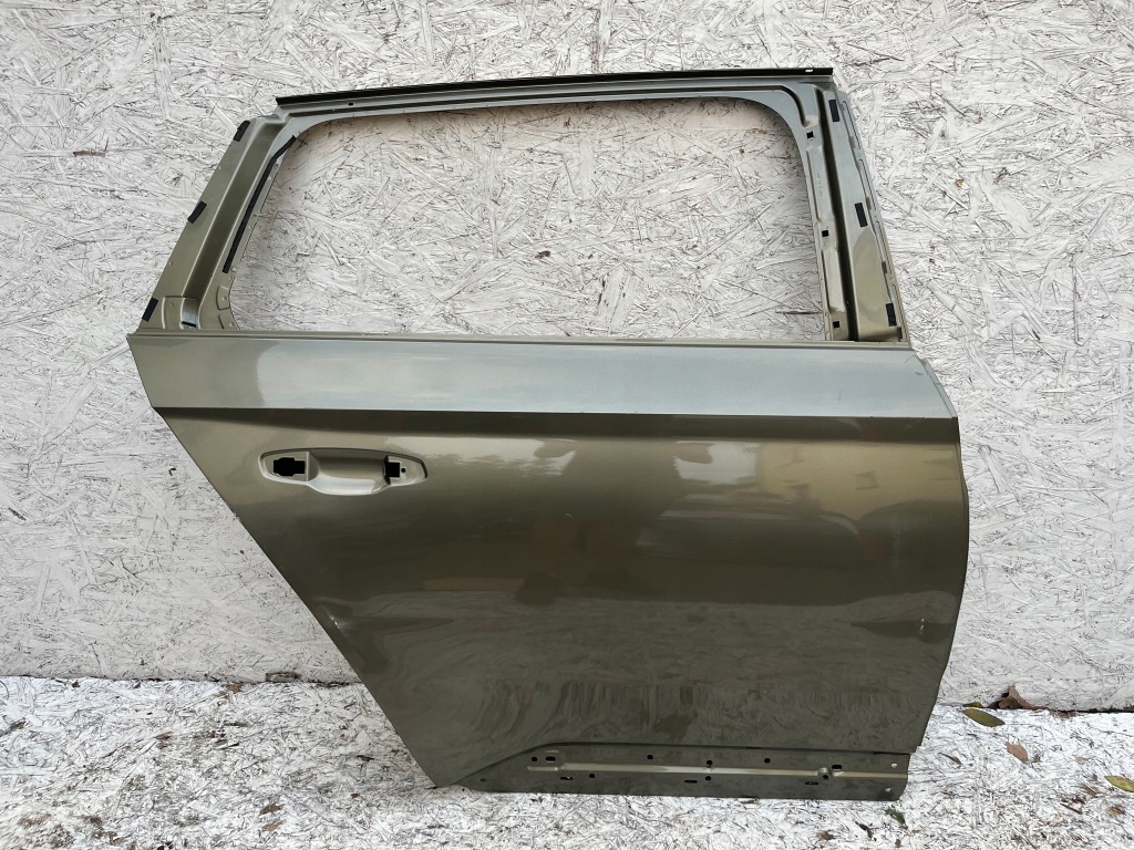 фото №1, Двері задня задні праве skoda superb iii 3 kombi 3v
