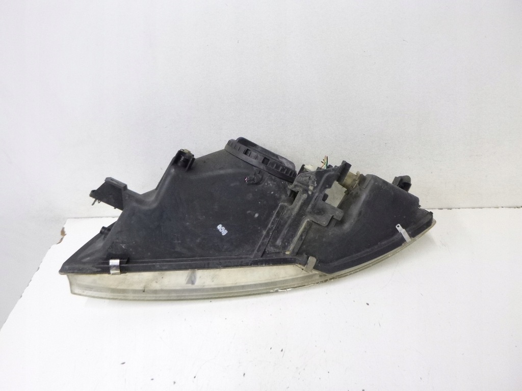 фото №5, Лампа передняя mitsubishi carisma lift 2001r.