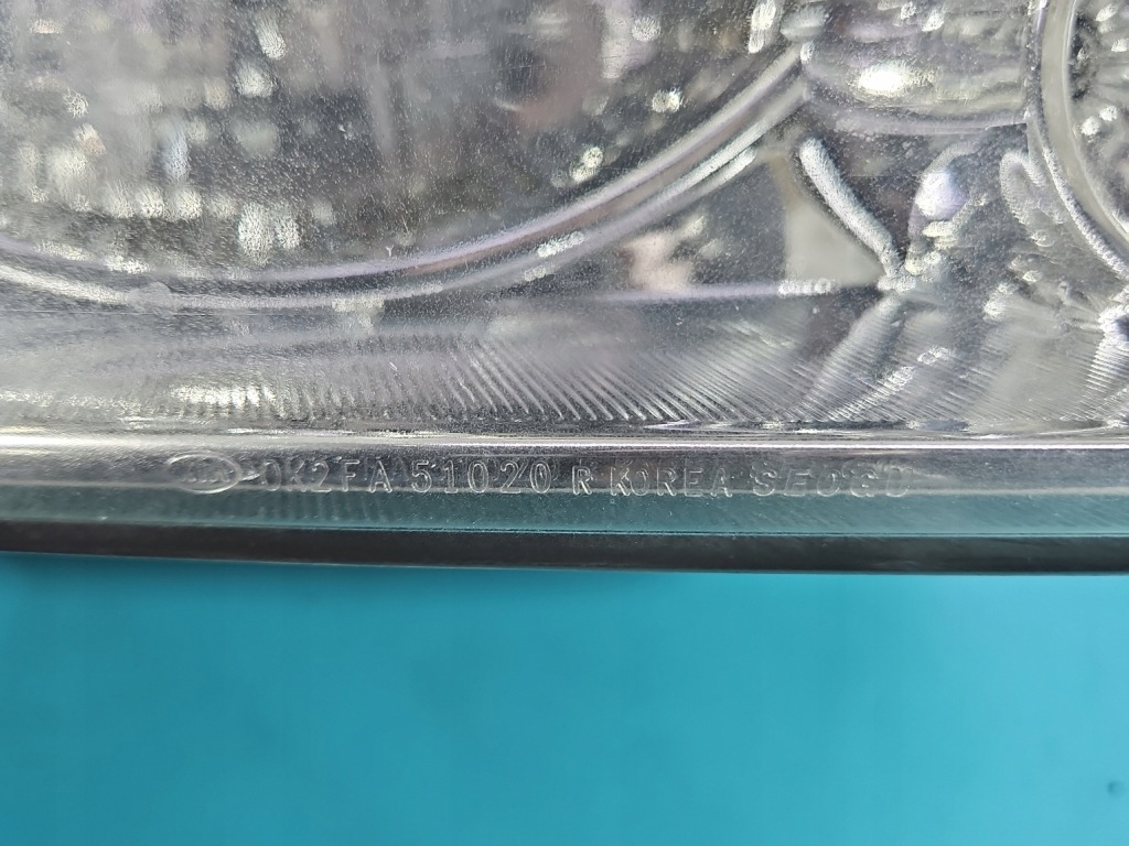 Фара правый  фара перед kia carens 2 европа Доставка