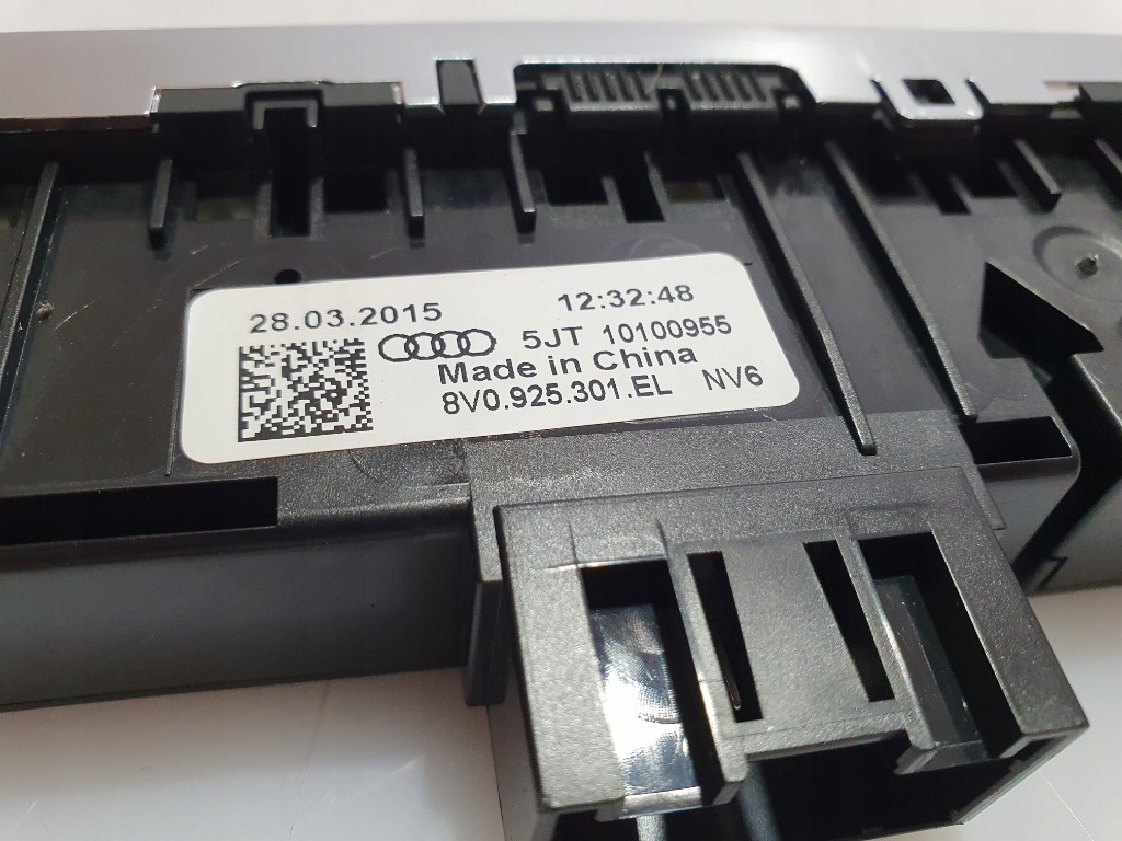 фото №11, A3 8v панель керування середній перемикач кнопка drive вибір superstan