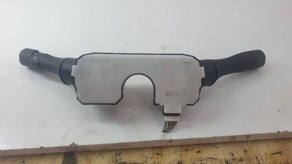 фото №6, Renault fluence 1.5 dci lift 12- переключатели поворотник дворник