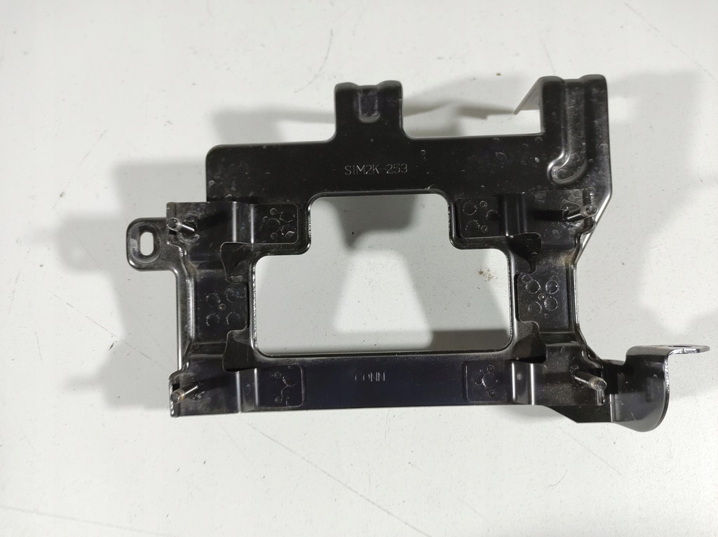 фото №8, Hyundai ioniq 17r- кронштейн компьютер двигателя