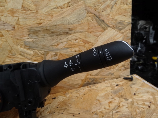 фото №3, Renault megane iv 2018 переключатель комбинированный eu