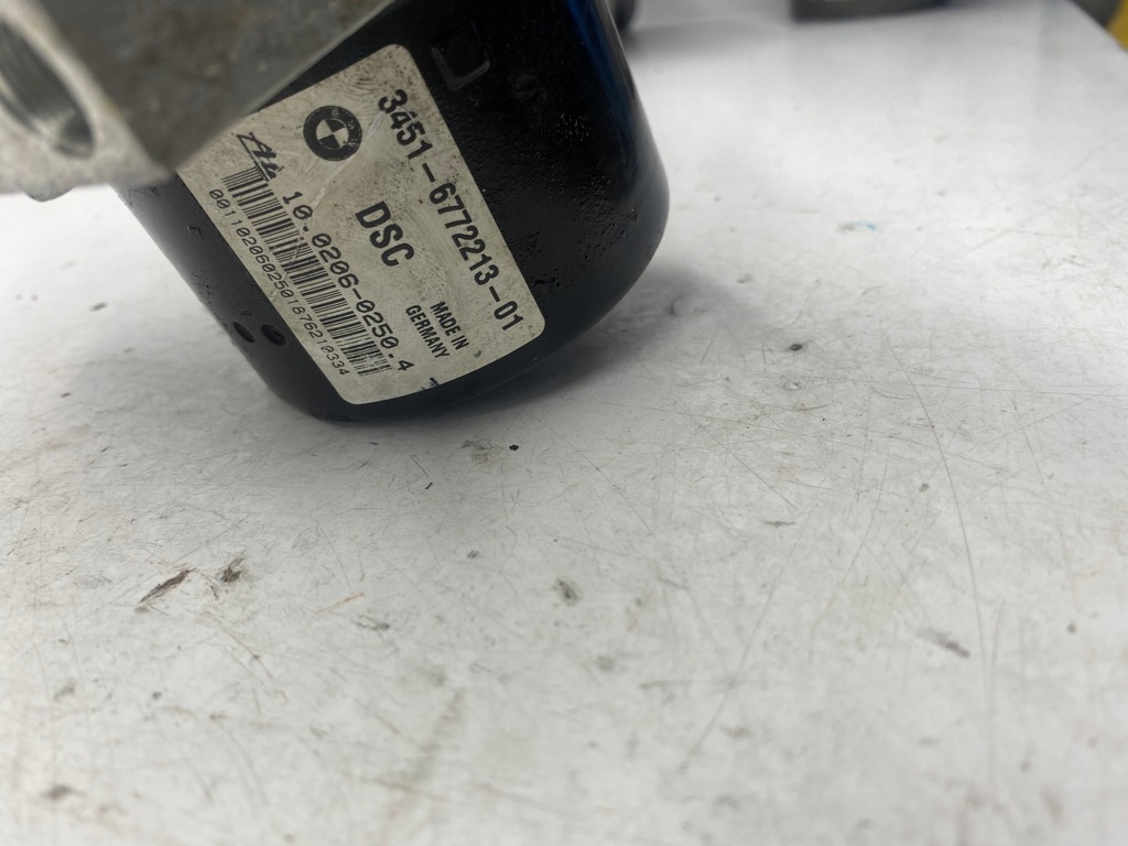 фото №6, Bmw 3 e90 e91 2.0 d насос abs 6772214-01