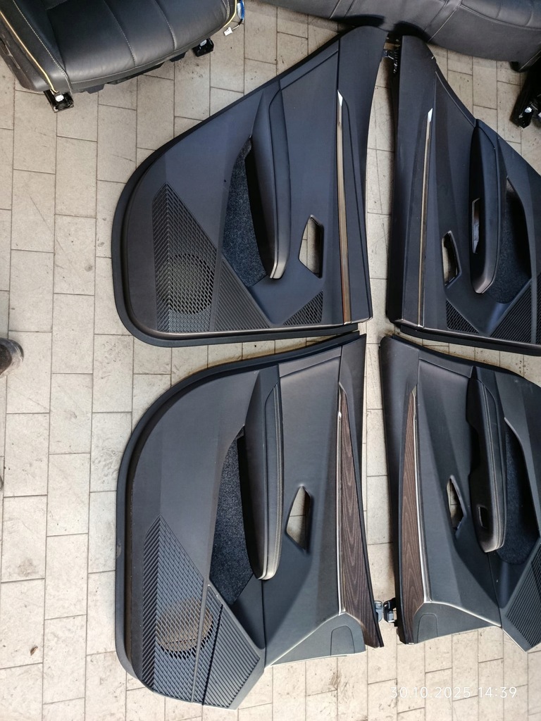 фото №8, Сидіння заднє сидіння салон обшивки renault megane v e-tech шкіра