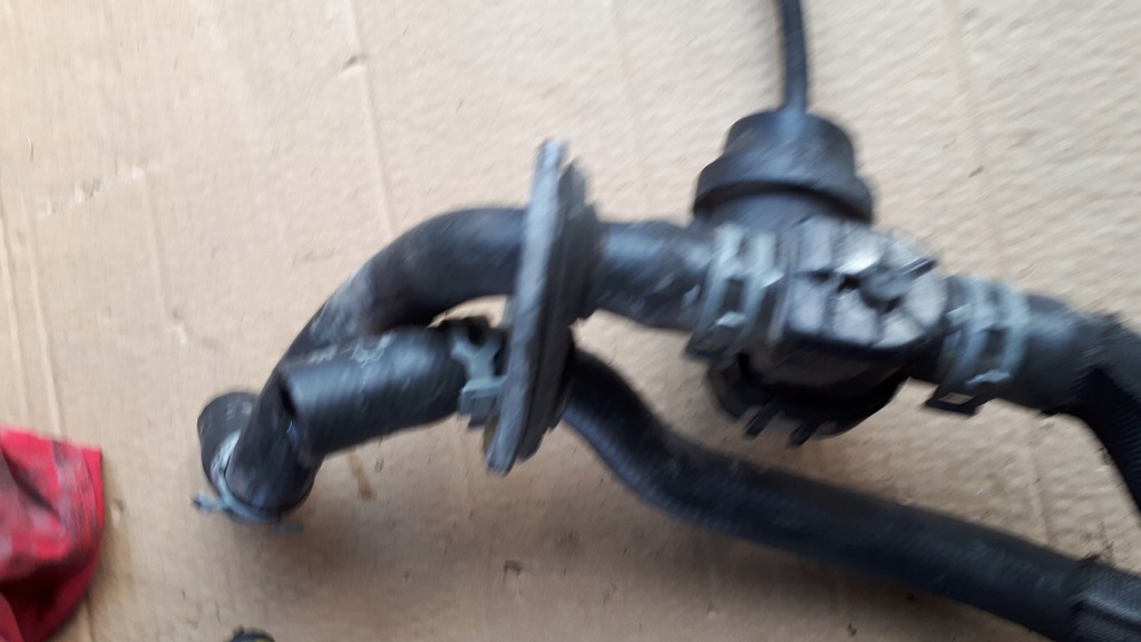 фото №9, S4 b8 a4 клапан wąż wody 3.0 tfsi s5 1j0819809