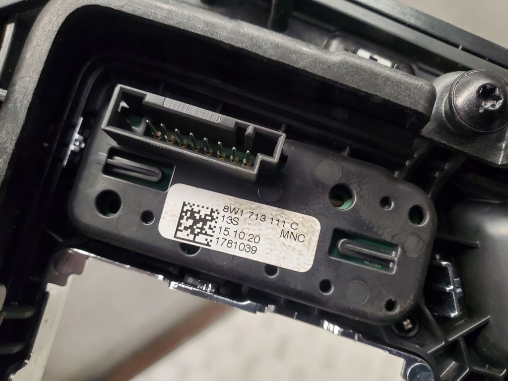 фото №8, Audi a4 s4 b9 8w 8w1864261h чехлы