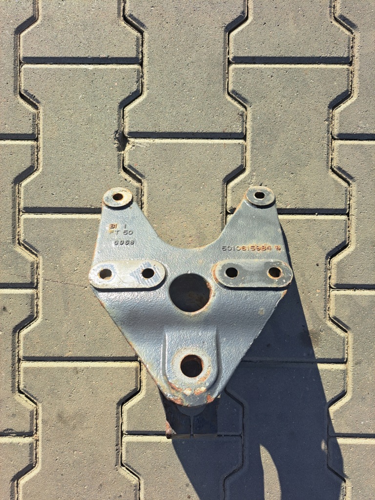 фото №2, Кронштейн кронштейн ушко рессора задняя renault midlum dxi