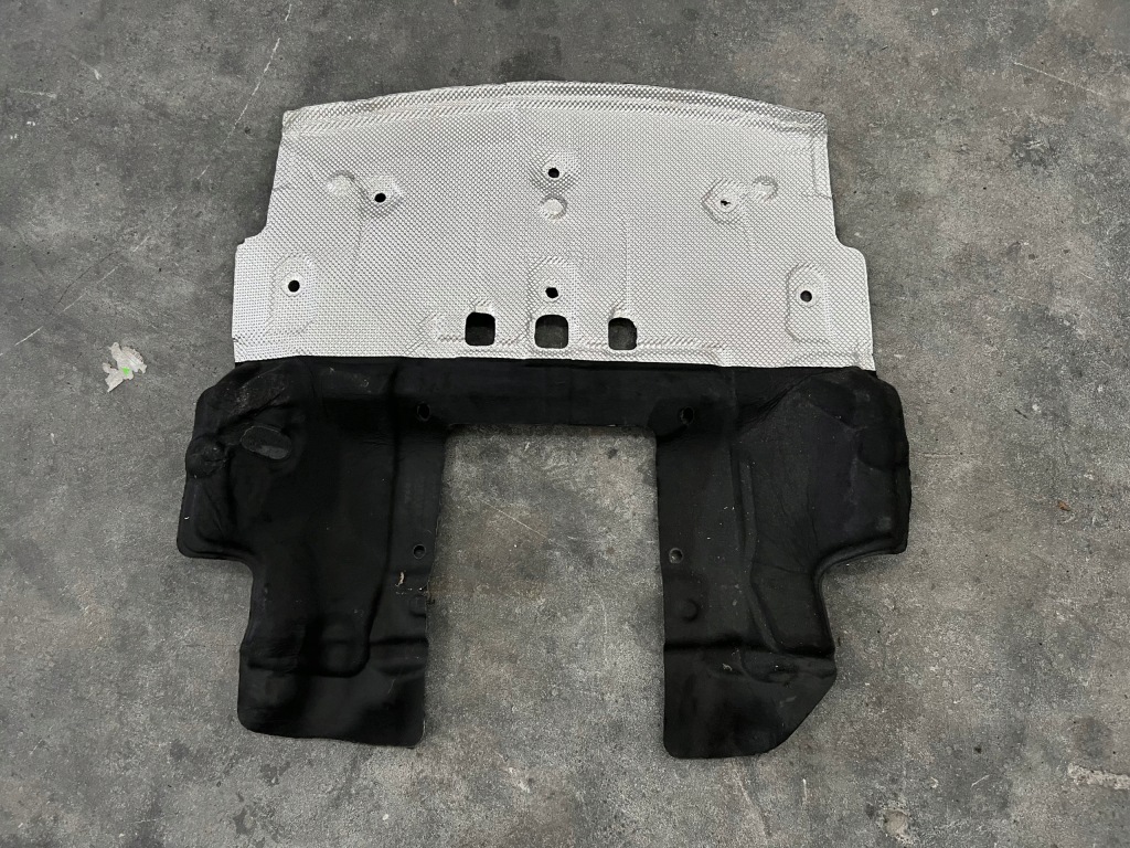 Купить Mercedes gt amg w190 накладка