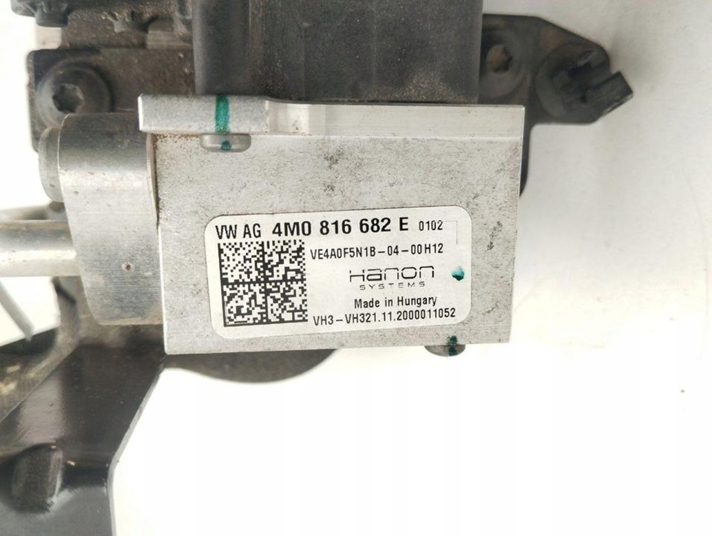 фото №6, Porsche taycan 9j1 2021 смазка