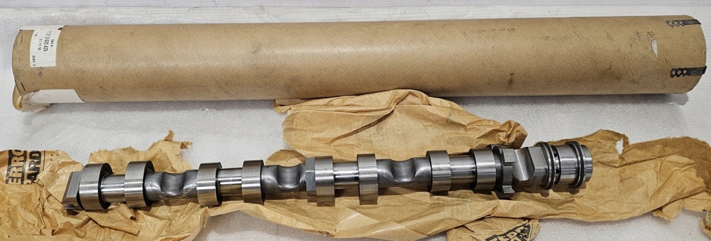 Купити Новий оригінал  вал розподільного валу впускний  bmw - 8600426