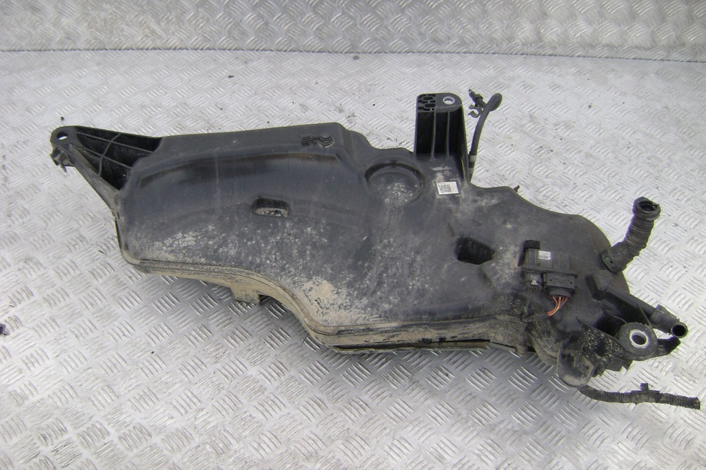 фото №1, Vw t-roc - бак adblue 5q0131877r