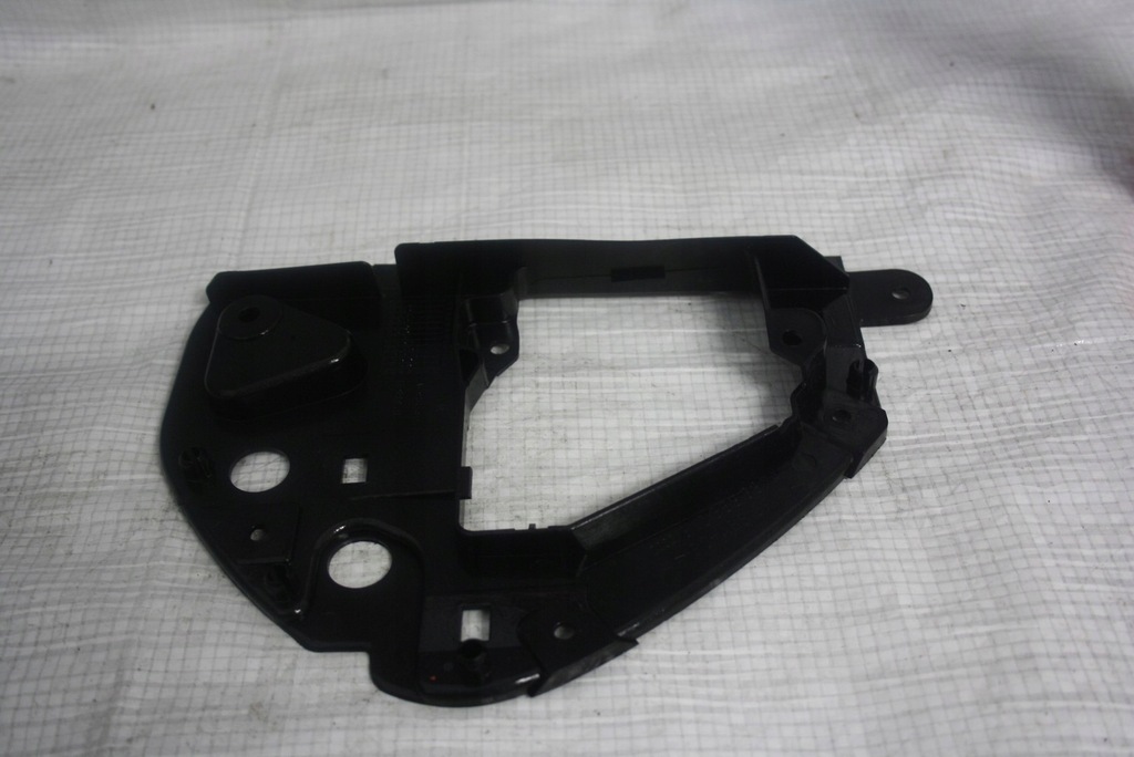 фото №11, Рамка предохранителей audi a3 8l leon 8l0858387a